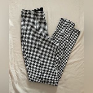 Star shaped black and white tight dress pants size small